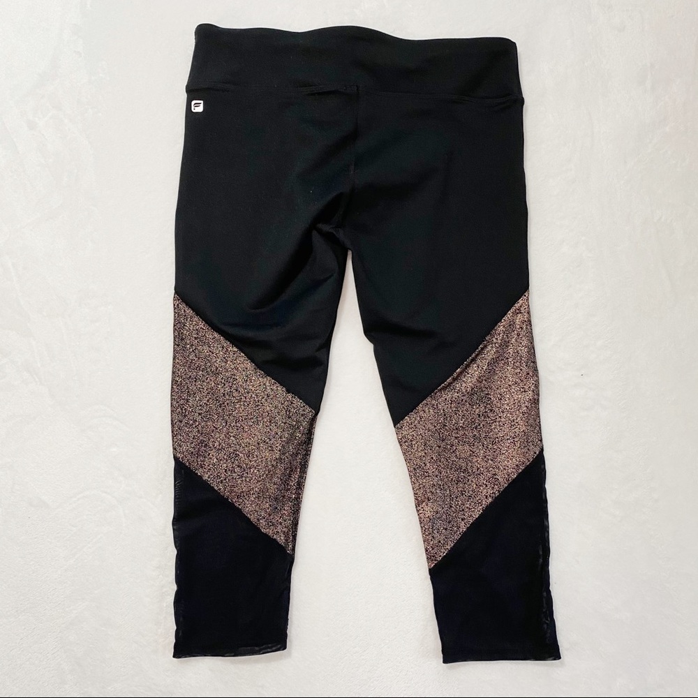 Fabletics Mid Rise Mesh Powerhold Brogan Capri II - Picture 9 of 10